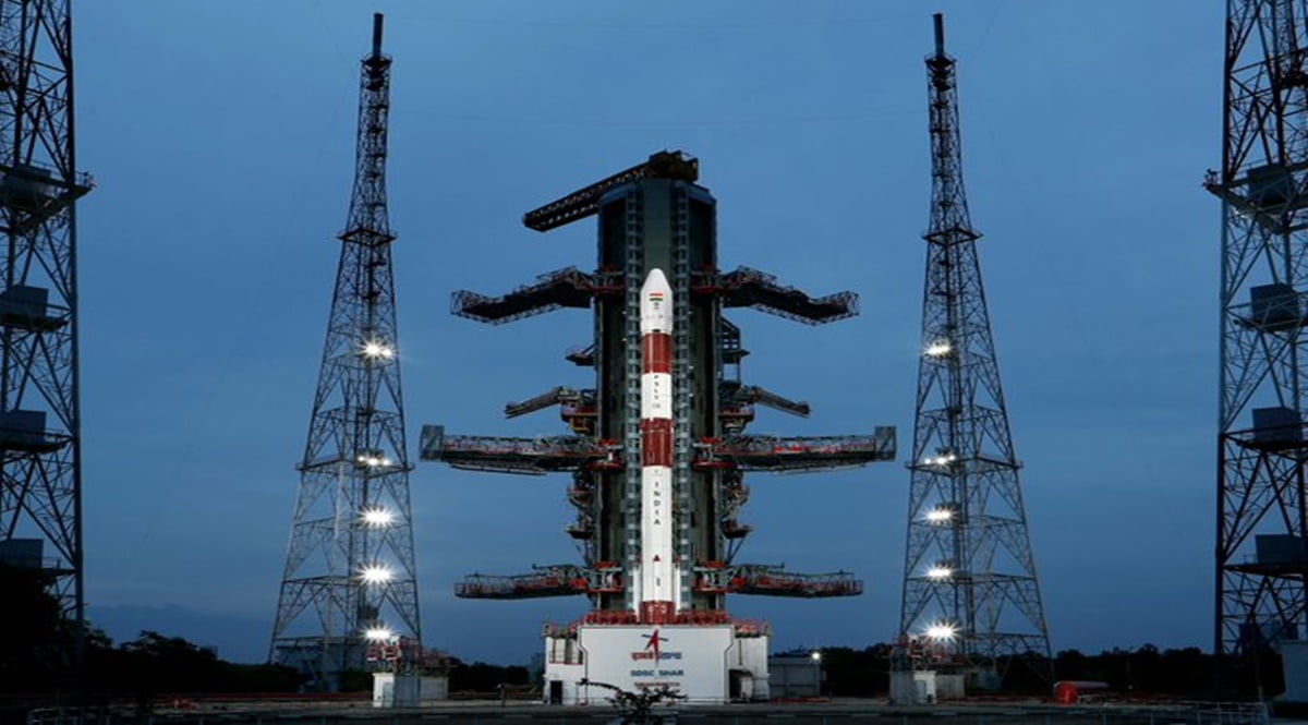 इसरो ने सिंगापुर के तीन उपग्रहों के साथ PSLV-C53 को सफलतापूर्वक लॉन्च किया