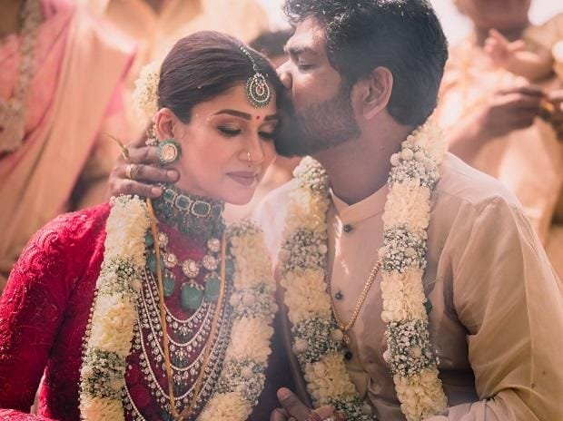 अभिनेता नयनतारा, निर्देशक विग्नेश शिवन महाबलीपुरम में शादी के बंधन में बंधे