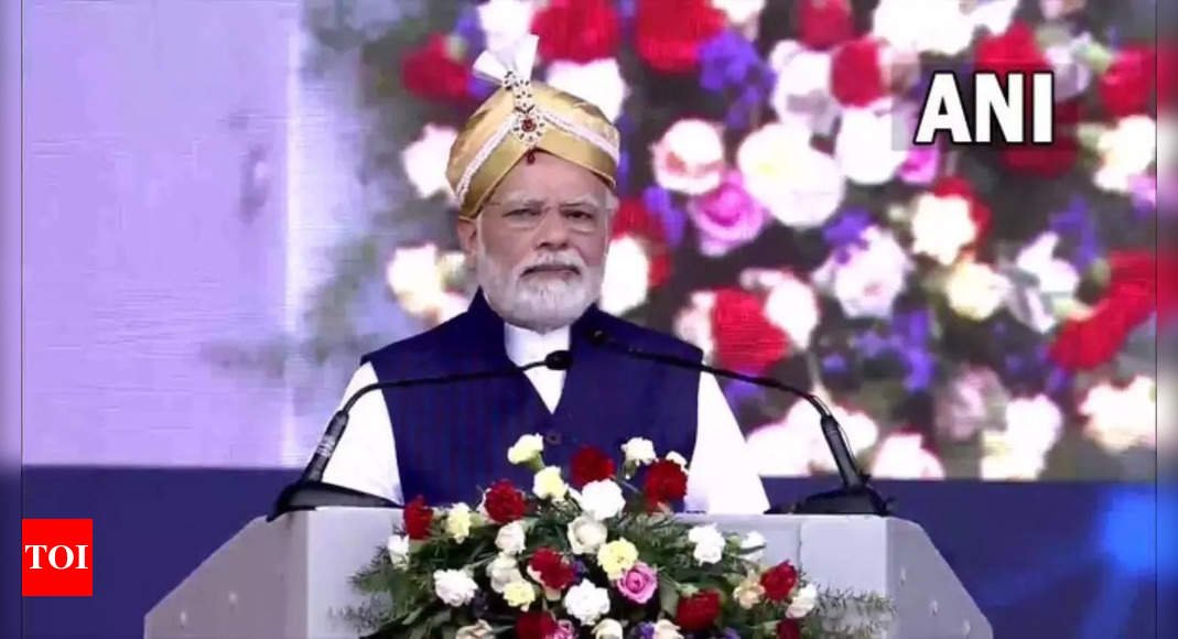 पीएम नरेंद्र मोदी ने ‘डबल इंजन’ सरकार के लिए बेंगलुरु ट्रैफिक को कम करने के लिए 40 महीने की समय सीमा तय की |  बेंगलुरु समाचार