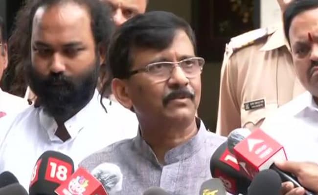 “केंद्रीय मंत्री ने शरद पवार को धमकी दी,” शिवसेना का आरोप, पीएम नरेंद्र मोदी को झंडी दिखाकर “केंद्रीय मंत्री ने शरद पवार को धमकी दी,” शिवसेना का आरोप, पीएम नरेंद्र मोदी को झंडी दिखाकर