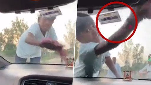 FASTag स्मार्ट वॉच घोटाला तथ्य की जाँच: यहाँ पेटीएम FASTag खाते को मिटाने के लिए विंडस्क्रीन की सफाई करने वाले बच्चे के वायरल वीडियो के पीछे की सच्चाई है