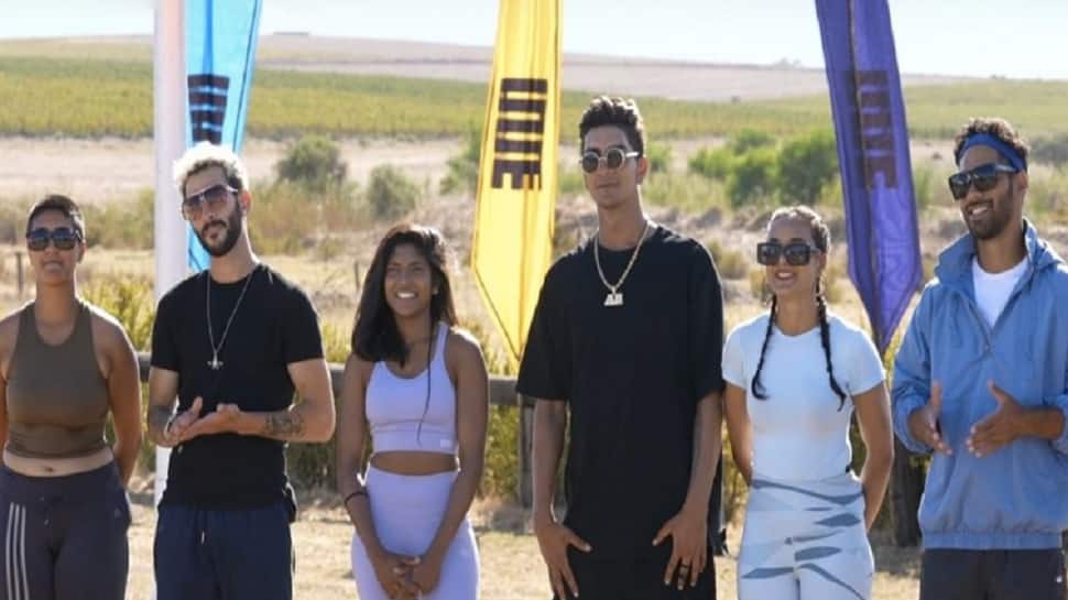 MTV Roadies : आशीष भाटिया-नंदिनी से लेकर केविन अलमासिफर-मूस जट्टाना तक, इतिहास रचने के लिए तैयार शीर्ष जोड़ी!  |  टेलीविजन समाचार