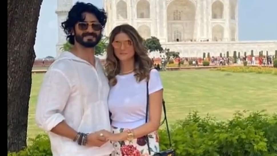 हॉट स्कूप: विद्युत जामवाल और लेडीलव नंदिता महतानी लंदन की शादी की योजना बना रहे हैं? | लोग समाचार हॉट स्कूप: विद्युत जामवाल और लेडीलव नंदिता महतानी लंदन की शादी की योजना बना रहे हैं? | लोग समाचार