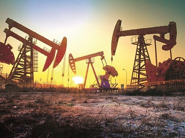 शीर्ष सुर्खियाँ: अप्रत्याशित कर समीक्षा, बढ़ते चिकित्सा उपकरणों का आयात और बहुत कुछ