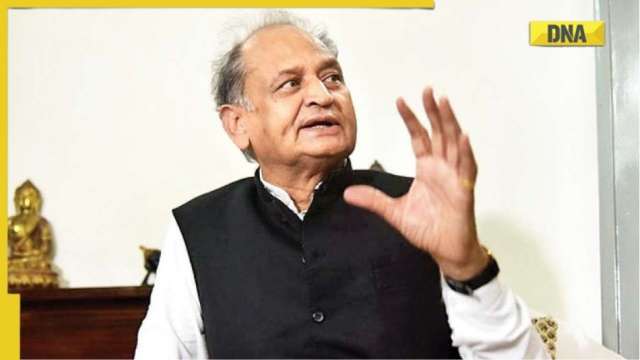 राजस्थान के सीएम अशोक गहलोत ने कन्हैया लाल के बेटों को दर्जी को दी सरकारी नौकरी राजस्थान के सीएम अशोक गहलोत ने कन्हैया लाल के बेटों को दर्जी को दी सरकारी नौकरी