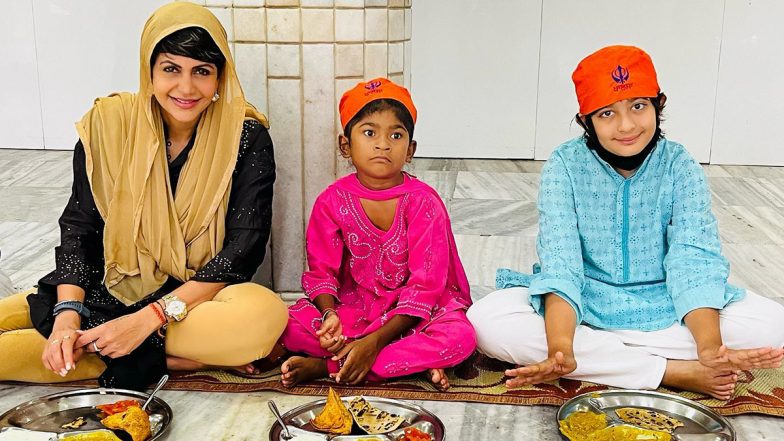 मंदिरा बेदी ने दिवंगत पति राज कौशल की याद में गुरुद्वारे में लंगर का आयोजन किया