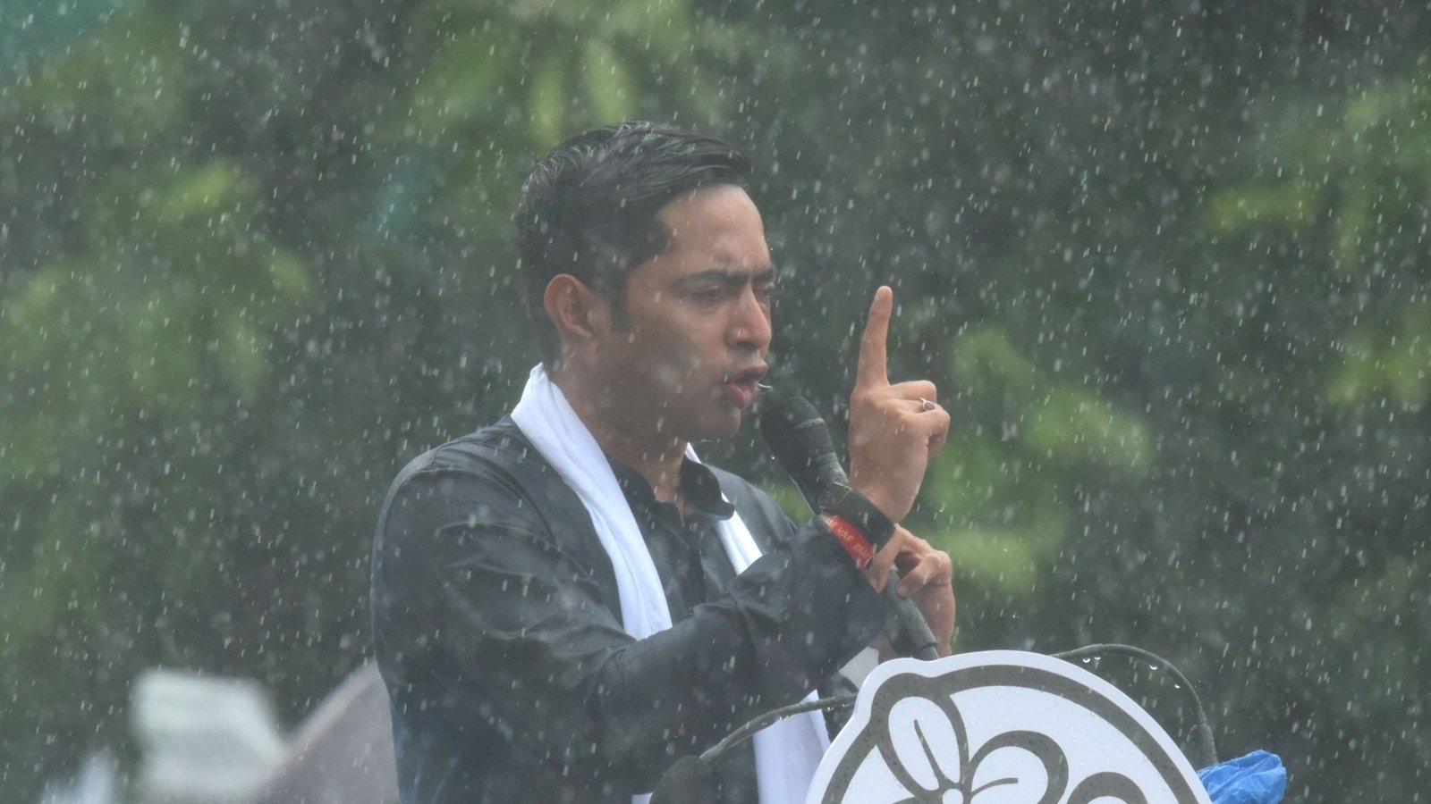 ‘फैसला कर लिया…’: तृणमूल कांग्रेस’ अभिषेक बनर्जी ने गिराया उपराष्ट्रपति चुनाव बम |  भारत की ताजा खबर