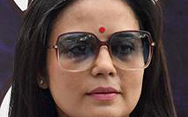टीएमसी ने अपने सांसद महुआ मोइत्रा की देवी काली पर टिप्पणी की निंदा की