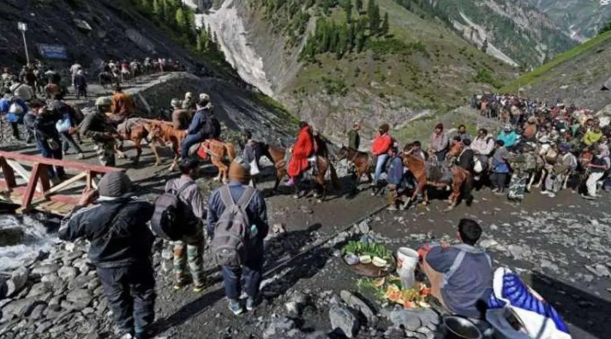 जम्मू से 7,282 तीर्थयात्री अमरनाथ धाम के लिए रवाना