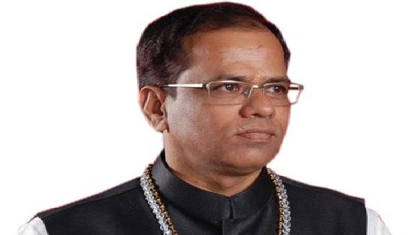 हुबली होटल में वास्तु प्रतिपादक चंद्रशेखर गुरुजी की चाकू मारकर हत्या