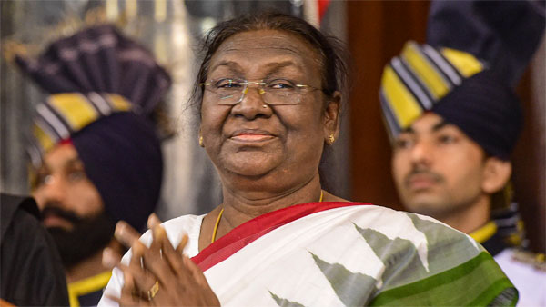 राष्ट्रपति मुर्मू ने श्रीलंकाई समकक्ष विक्रमसिंघे का अभिनंदन किया;  मजबूत द्विपक्षीय संबंधों की उम्मीद