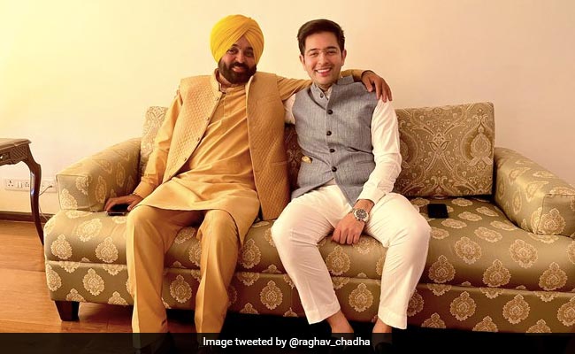 भगवंत मान ने राघव चड्ढा को राज्य सलाहकार समिति का प्रमुख नियुक्त किया