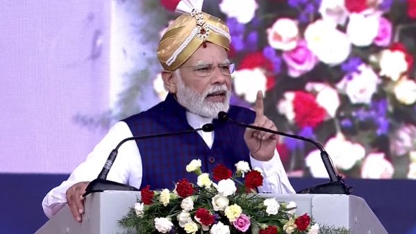 तेलंगाना में चुनावी बिगुल बजाएंगे पीएम मोदी, आज हैदराबाद में जनसभा को संबोधित करेंगे तेलंगाना में चुनावी बिगुल बजाएंगे पीएम मोदी, आज हैदराबाद में जनसभा को संबोधित करेंगे