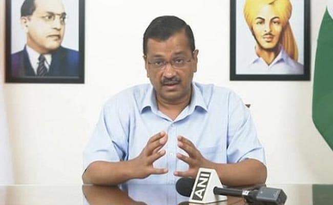 दिल्ली के मुख्यमंत्री अरविंद केजरीवाल ने चावल, गेहूं पर नए जीएसटी पर मोदी सरकार की खिंचाई की दिल्ली के मुख्यमंत्री अरविंद केजरीवाल ने चावल, गेहूं पर नए जीएसटी पर मोदी सरकार की खिंचाई की