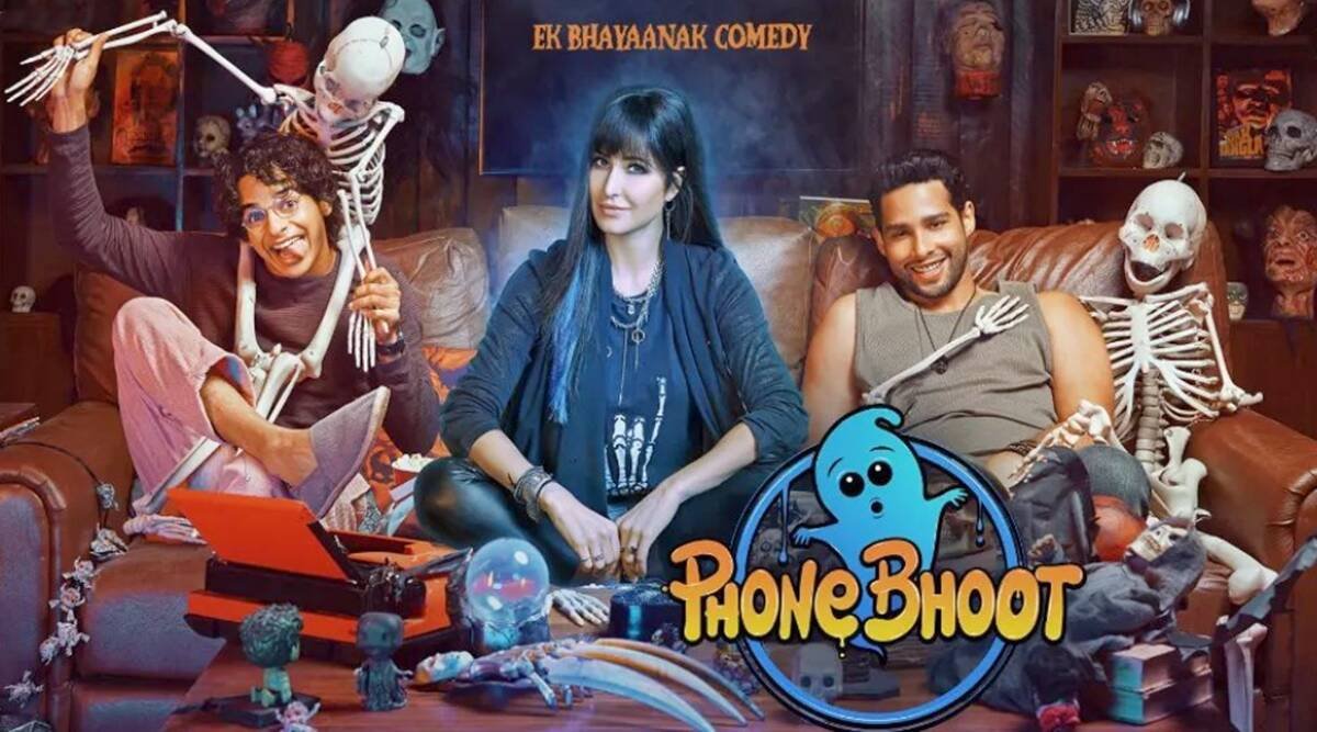 Phone Bhoot: कैटरीना कैफ, सिद्धांत चतुर्वेदी और ईशान खट्टर स्टारर फिल्म को नई रिलीज डेट मिल गई है। देखिए अजीबोगरीब पोस्टर Phone Bhoot: कैटरीना कैफ, सिद्धांत चतुर्वेदी और ईशान खट्टर स्टारर फिल्म को नई रिलीज डेट मिल गई है। देखिए अजीबोगरीब पोस्टर