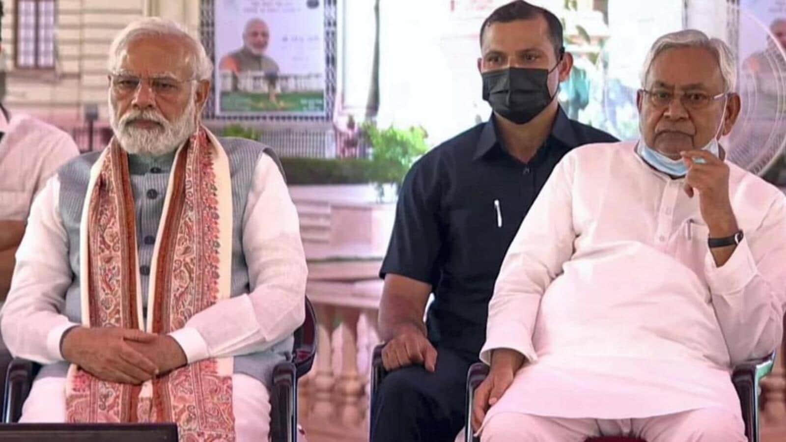 जद (यू) ने आरसीपी के साथ वही किया जो राजद ने रंजन यादव के साथ किया, लेकिन नीतीश ने चुप्पी साध रखी है
