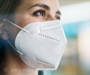 COVID-19 मास्क, डिस्पोजेबल दस्ताने वन्यजीवों के लिए खतरा पैदा करते हैं