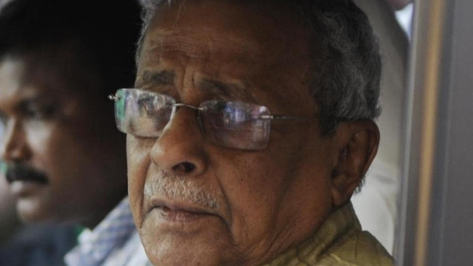 टीएमसी ने सांसद शिशिर अधिकारी से पूछा कि उन्होंने उपराष्ट्रपति चुनाव में क्यों भाग लिया |  कोलकाता